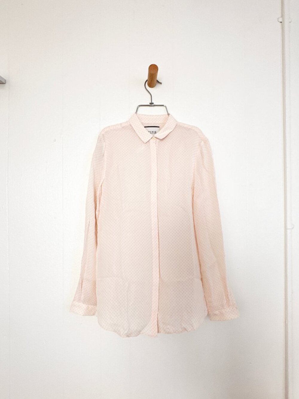 Thomas Pink Cream Apricot Polka Dot 100% Silk Button Down Blouse Shirt US 4